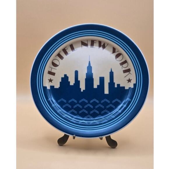 Euro Disneyland Hotel New York Plate Used Condition - Picture 1 of 4